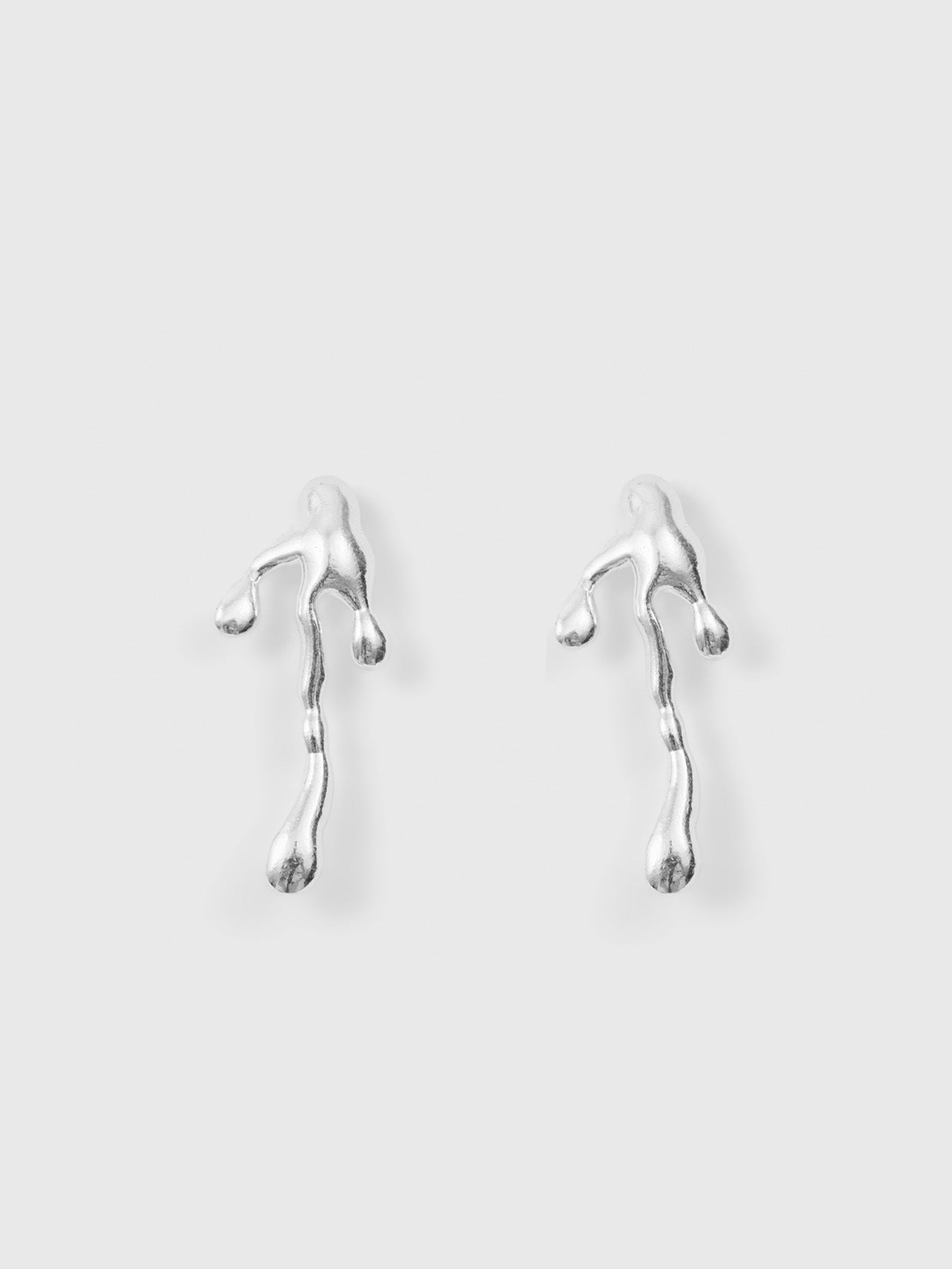 Font Arrow Earring (925 Silver)